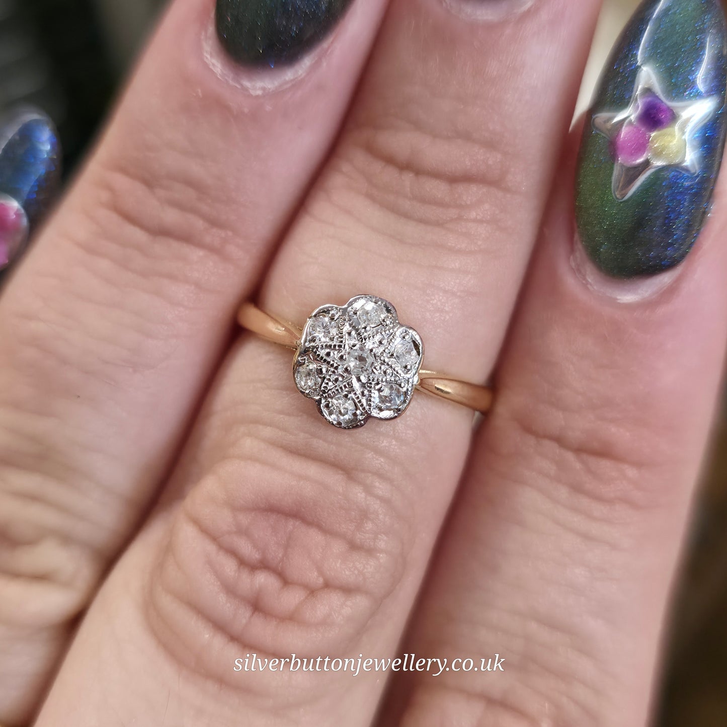 18ct Yellow Gold And Platinum Diamond Set Floral Shaped Head Cluster Ring