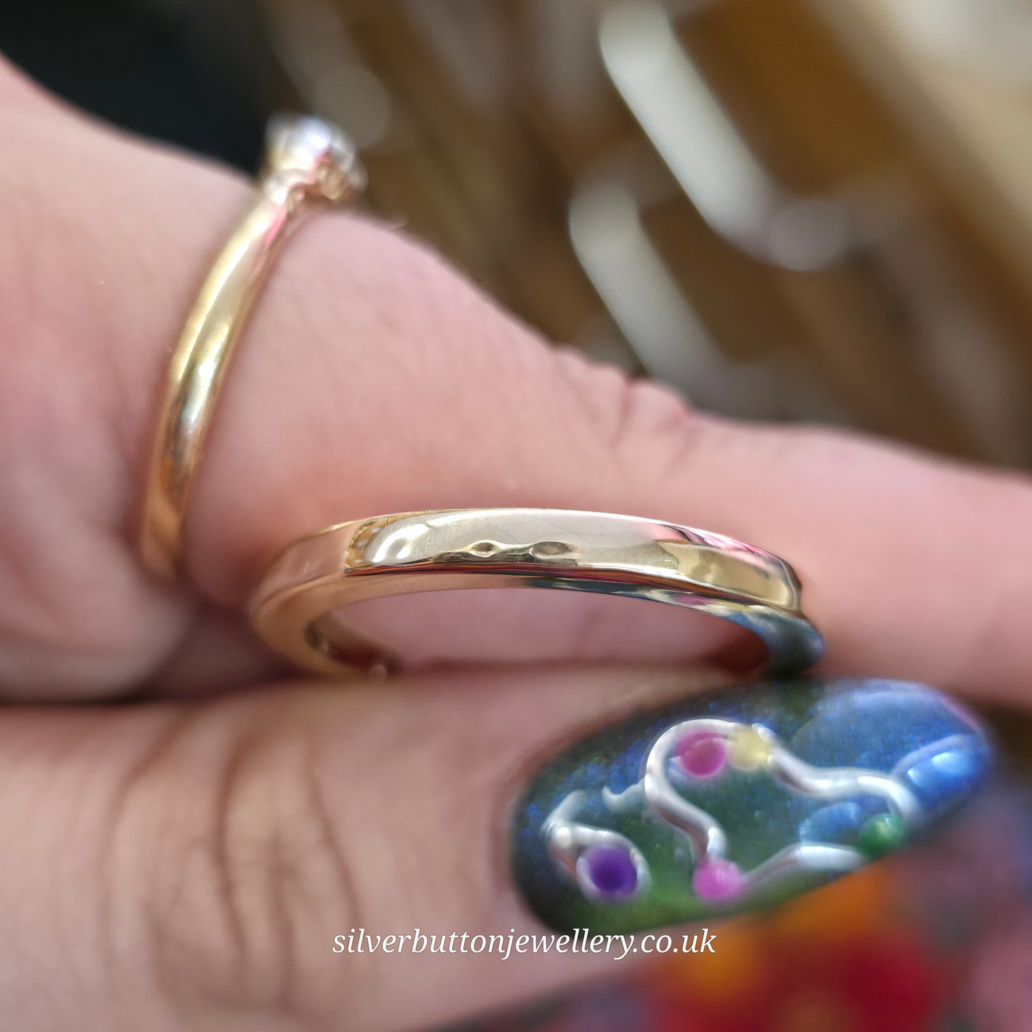 18ct Yellow Gold Vintage Hollow Chunky Hoop Earrings (AF)