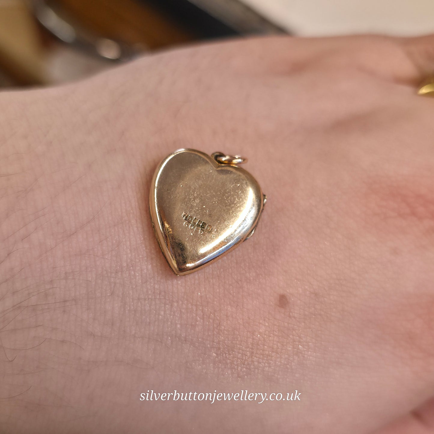 Rolled Gold Antique / Vintage Heart Shaped Engraved Patterned Locket