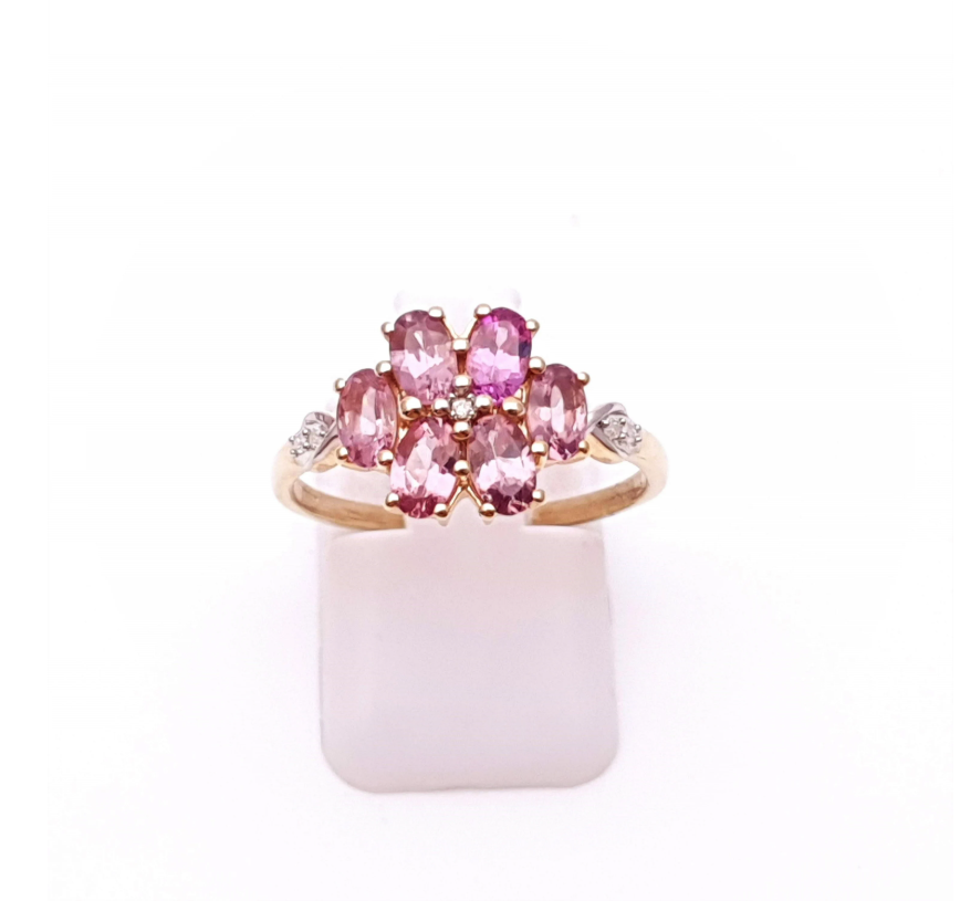 9ct yellow gold pale pink Stone (morganite?) & Diamond large Cluster style ring