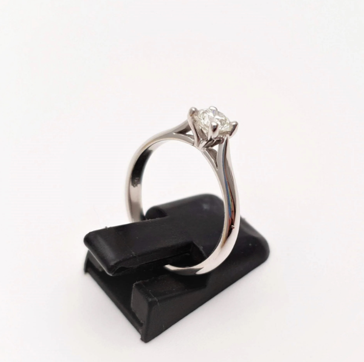 18ct White Gold 0.53ct Solitaire round cut Diamond Ring