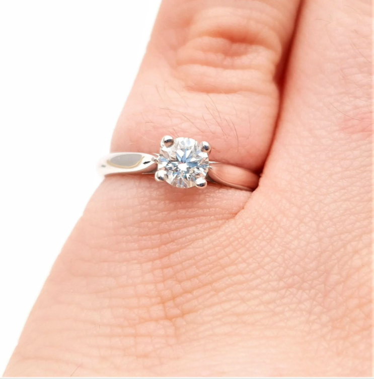 18ct White Gold 0.53ct Solitaire round cut Diamond Ring