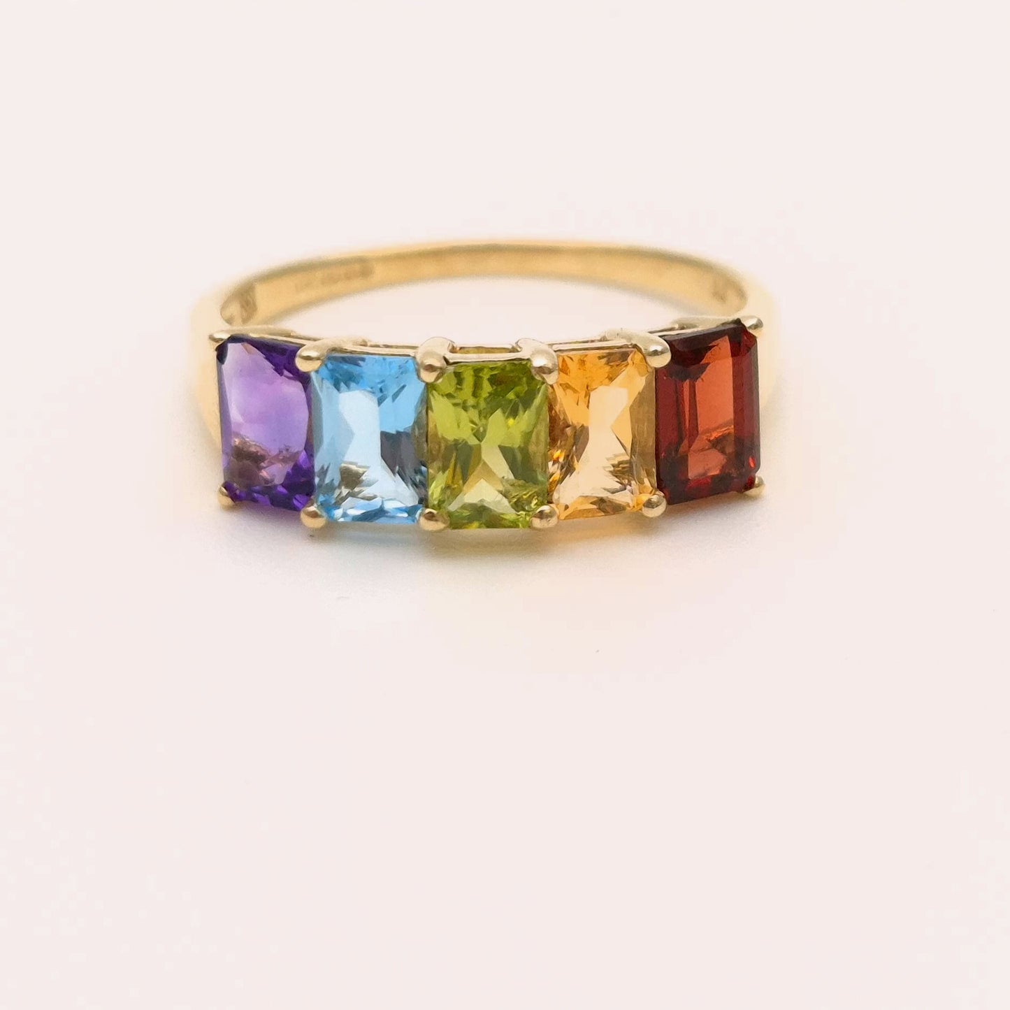 9ct Yellow Gold Rainbow Coloured Emerald Cut Stone Ring
