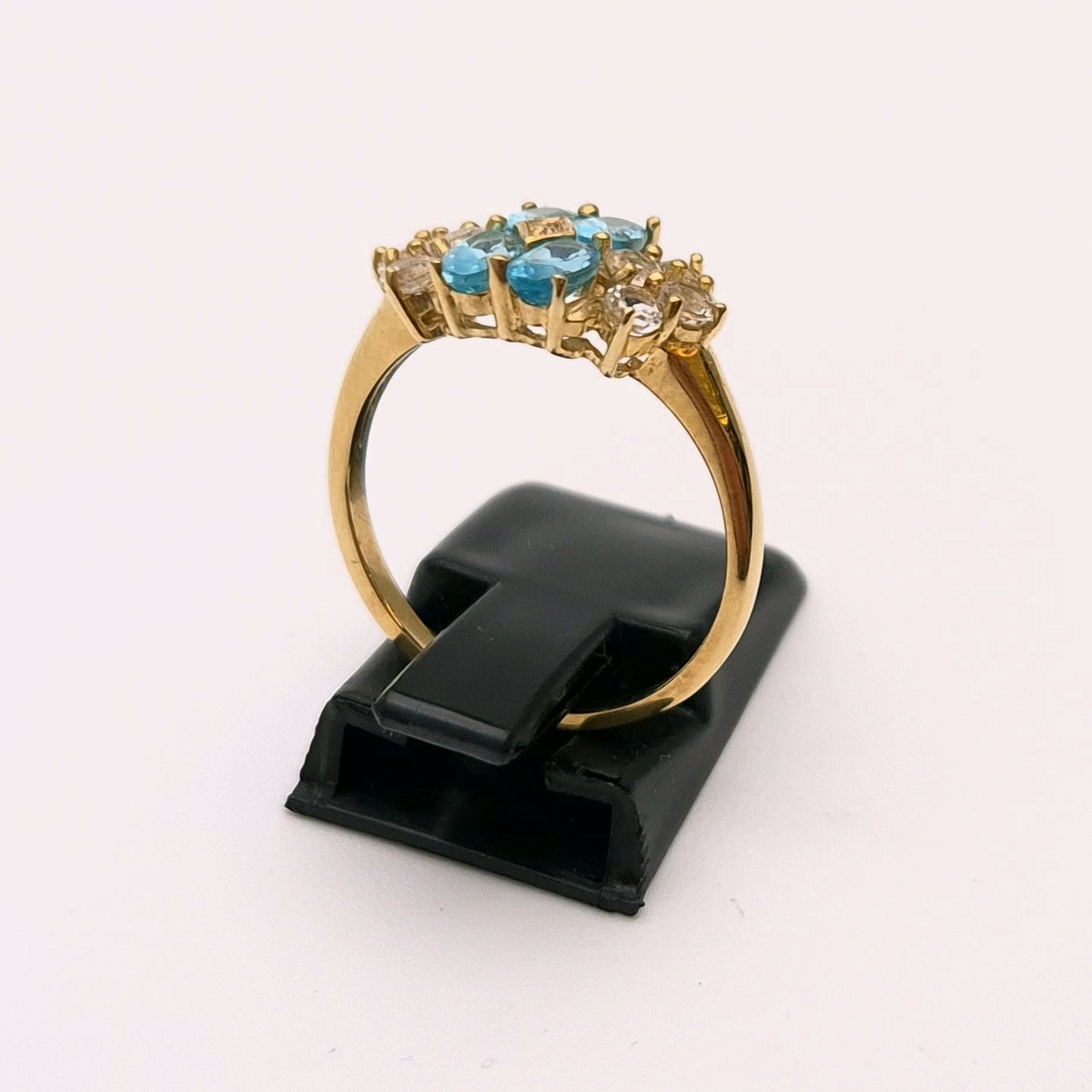 9ct Yellow Gold Apatite and white stone cluster ring