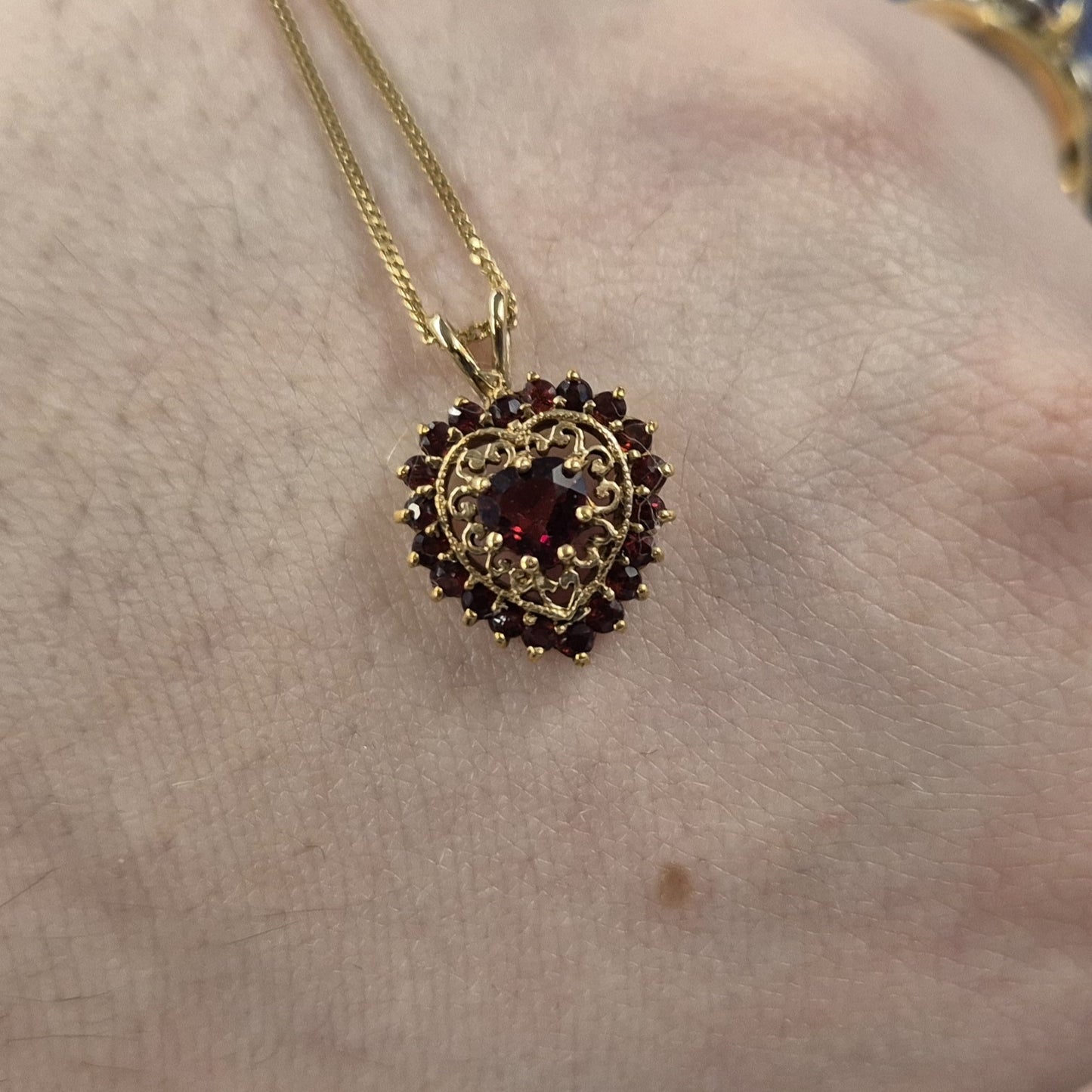 9ct Yellow Gold Open-work Garnet Heart Pendant Necklace