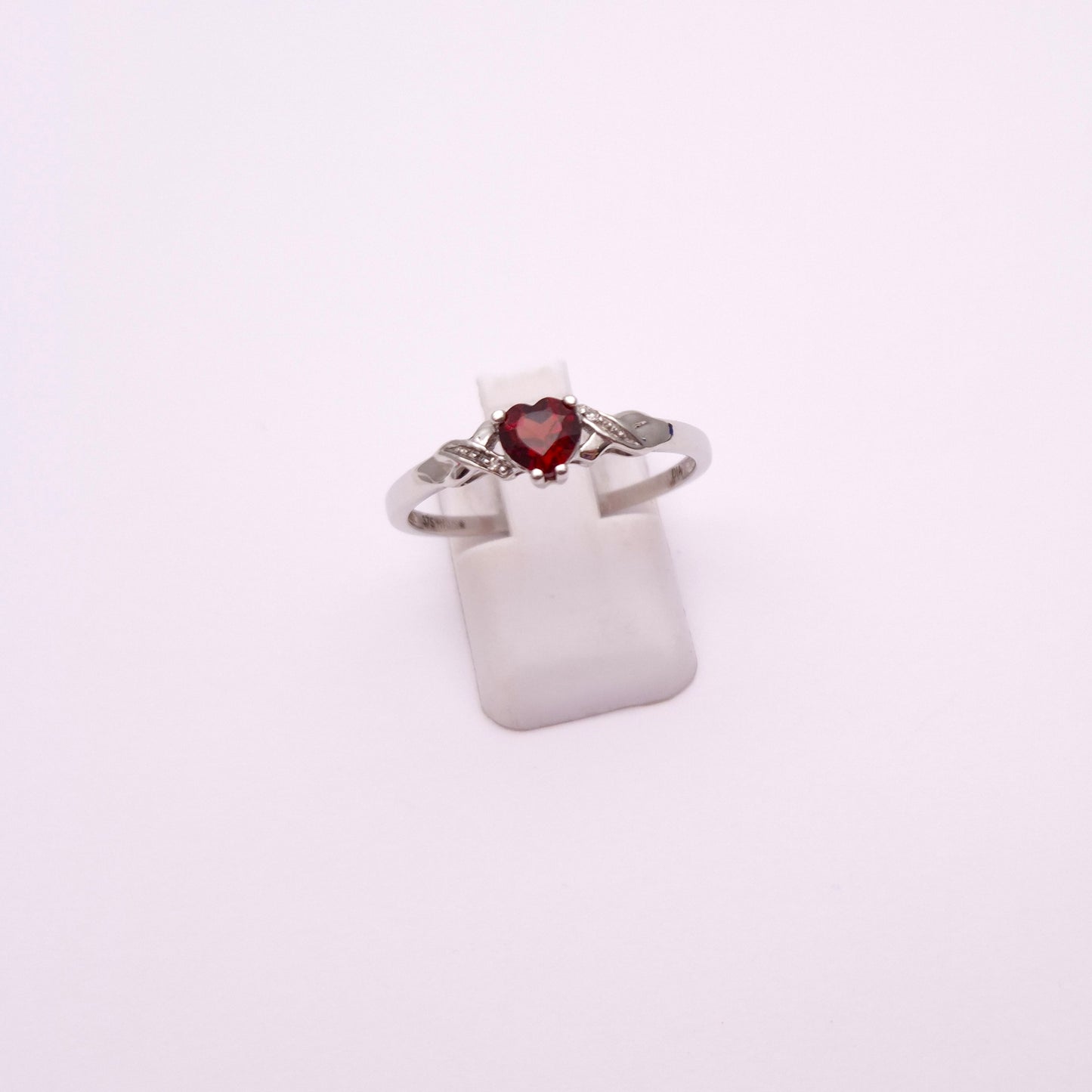 9ct White Gold Garnet Heart and Diamond Ring