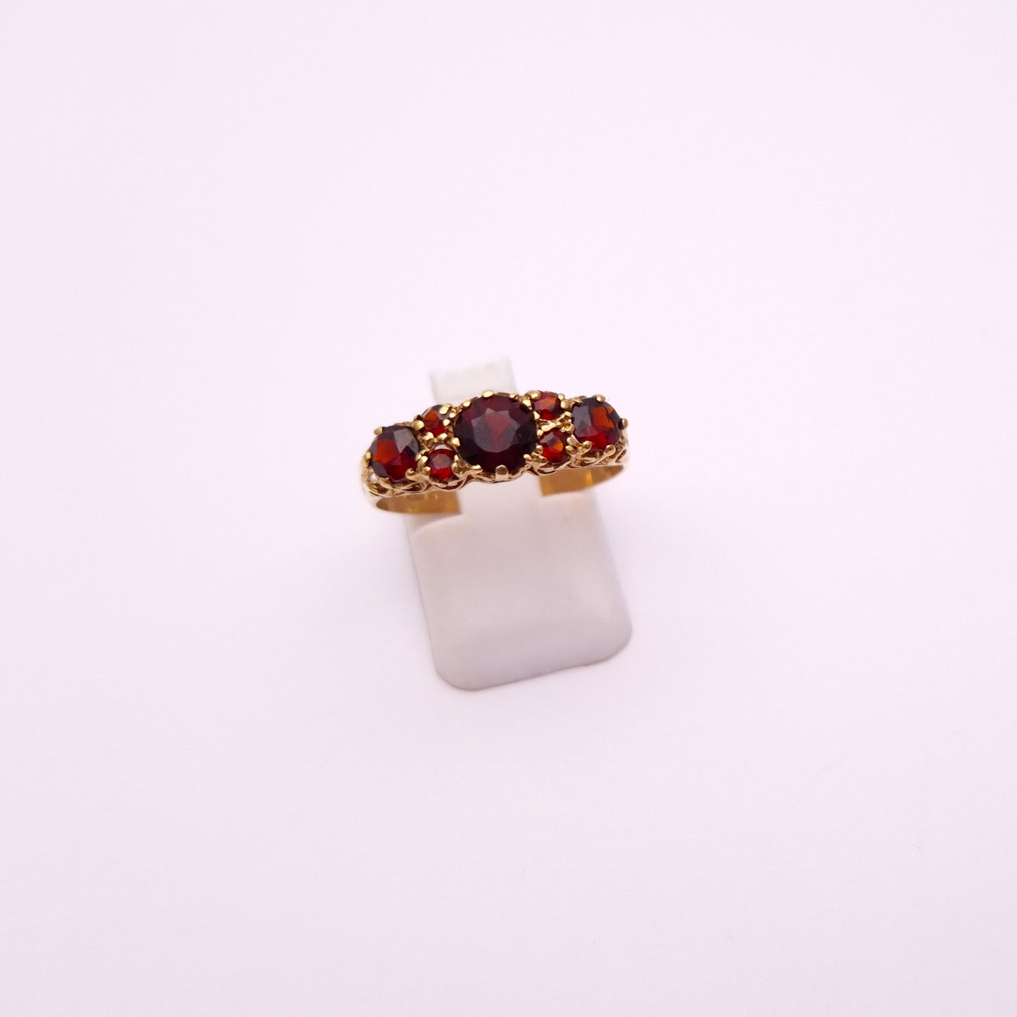 9ct Yellow Gold Multistone Garnet Band Ring