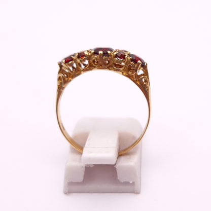 9ct Yellow Gold Multistone Garnet Band Ring