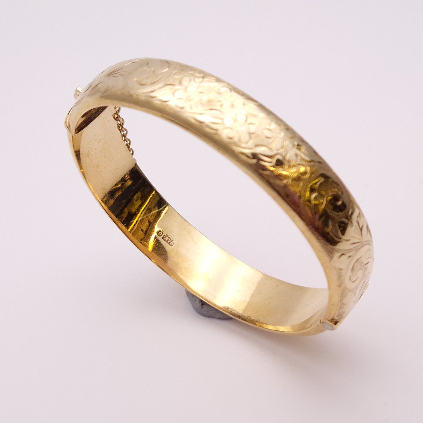 9ct yellow gold half hoop floral patterned large bangle