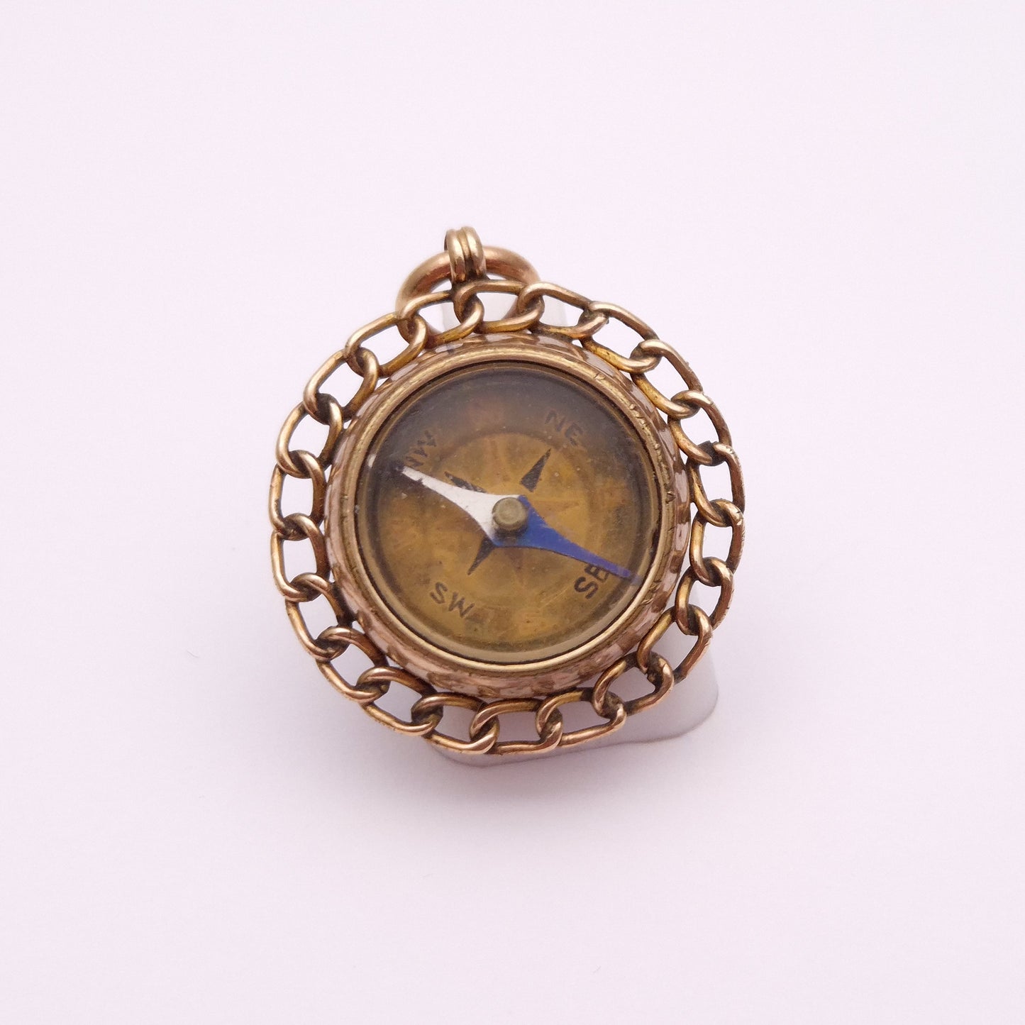 Antique 9ct yellow gold compass and bloodstone charm / pendant
