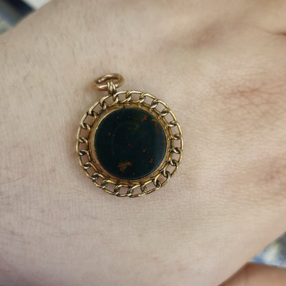 Antique 9ct yellow gold compass and bloodstone charm / pendant