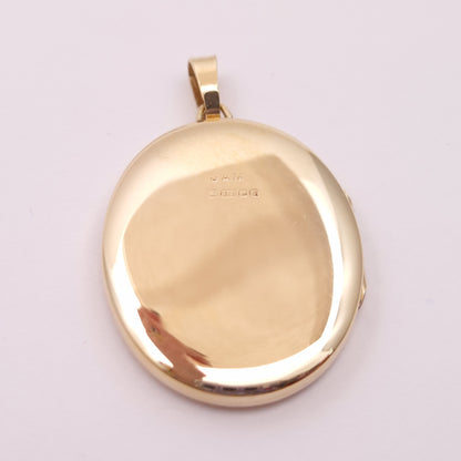 9ct Yellow Gold Vintage Floral Patterned oval locket
