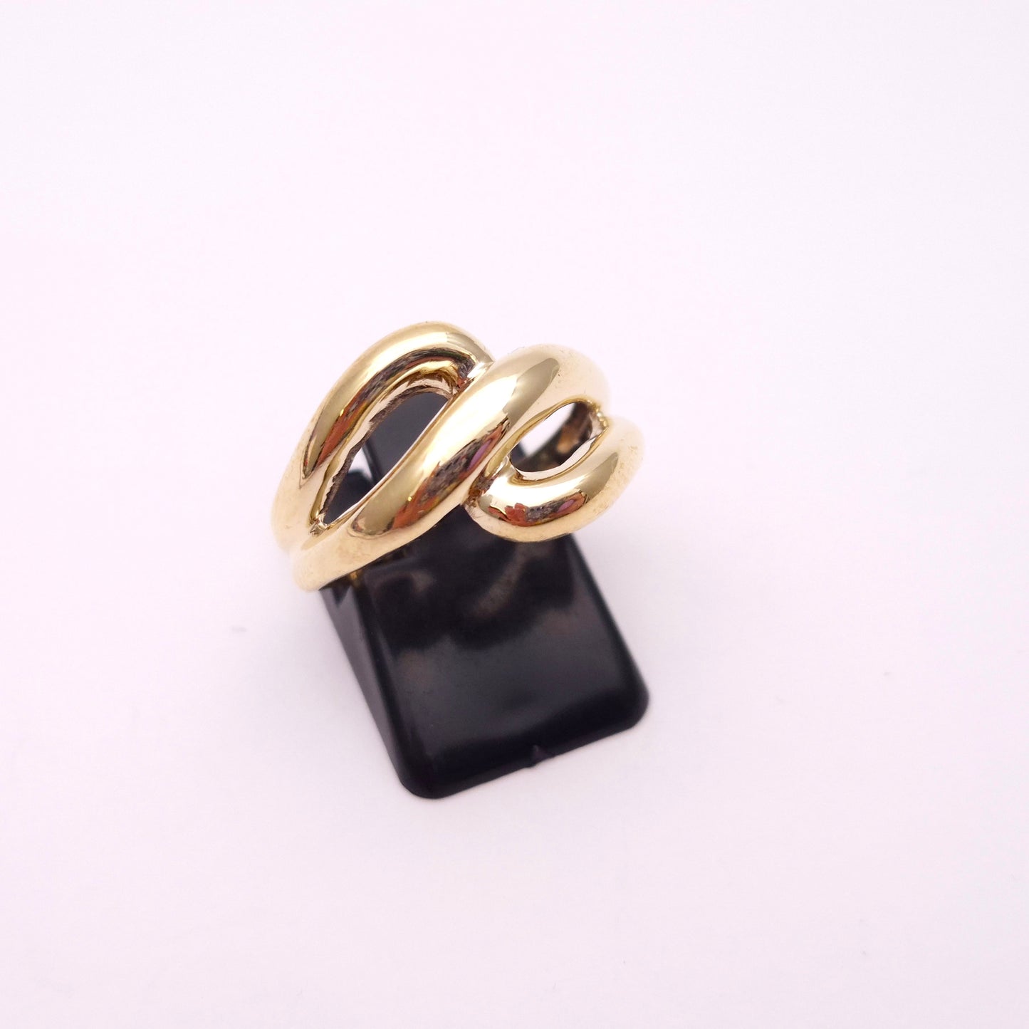 9ct Yellow Gold Double Loop Design Ring