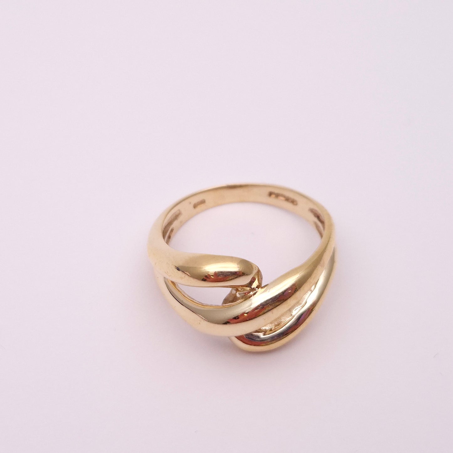 9ct Yellow Gold Double Loop Design Ring