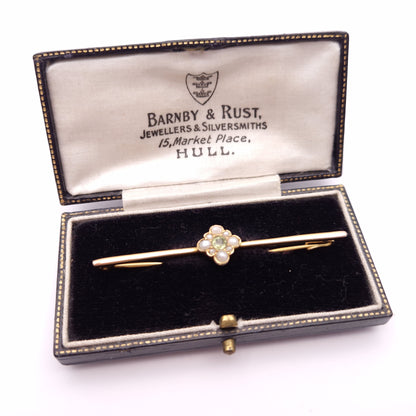 9ct Yellow Gold Pearl and Peridot Bar Brooch
