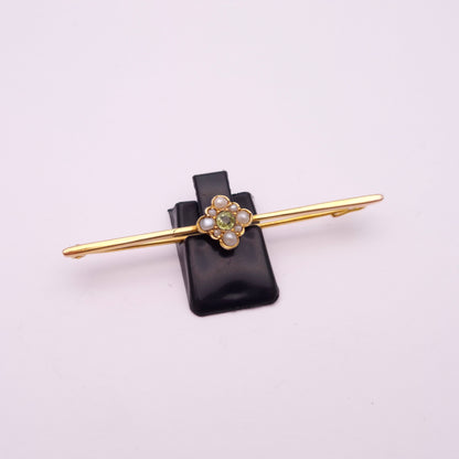 9ct Yellow Gold Pearl and Peridot Bar Brooch