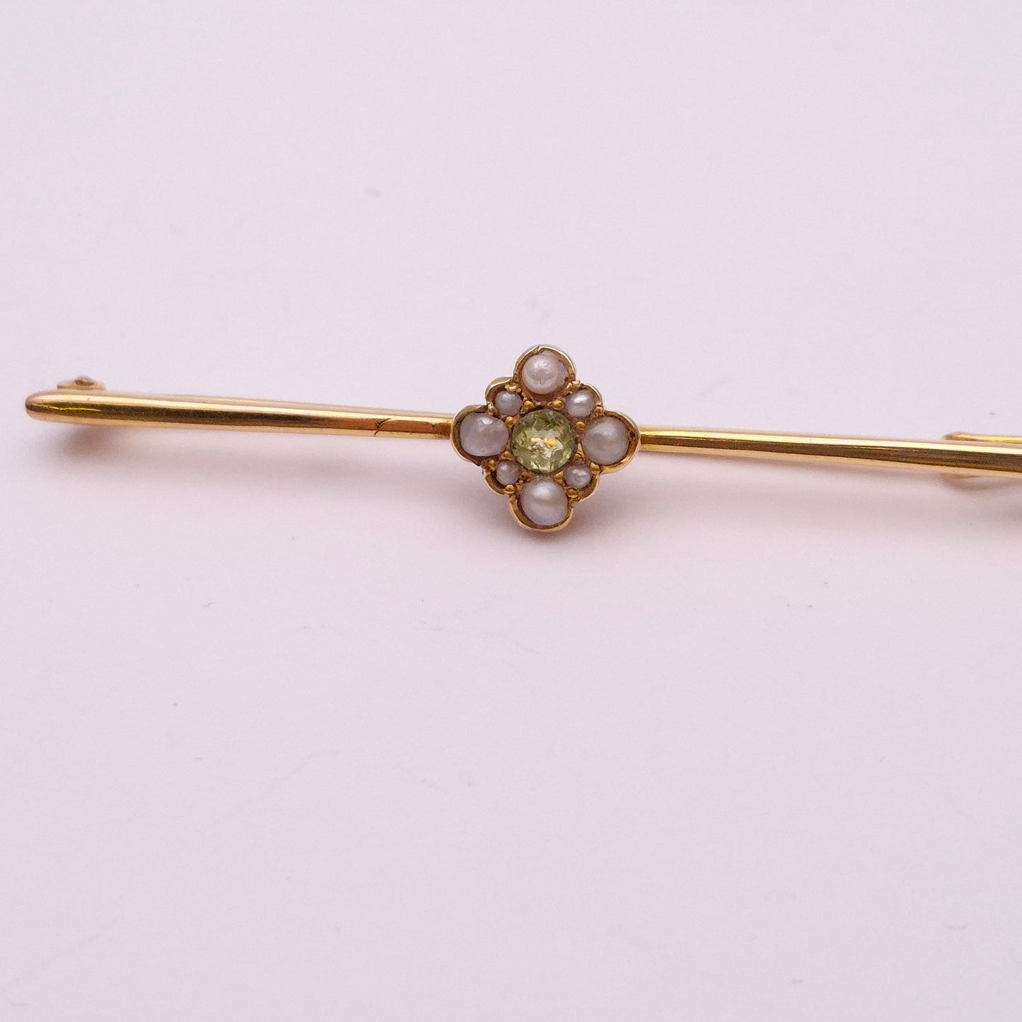 9ct Yellow Gold Pearl and Peridot Bar Brooch