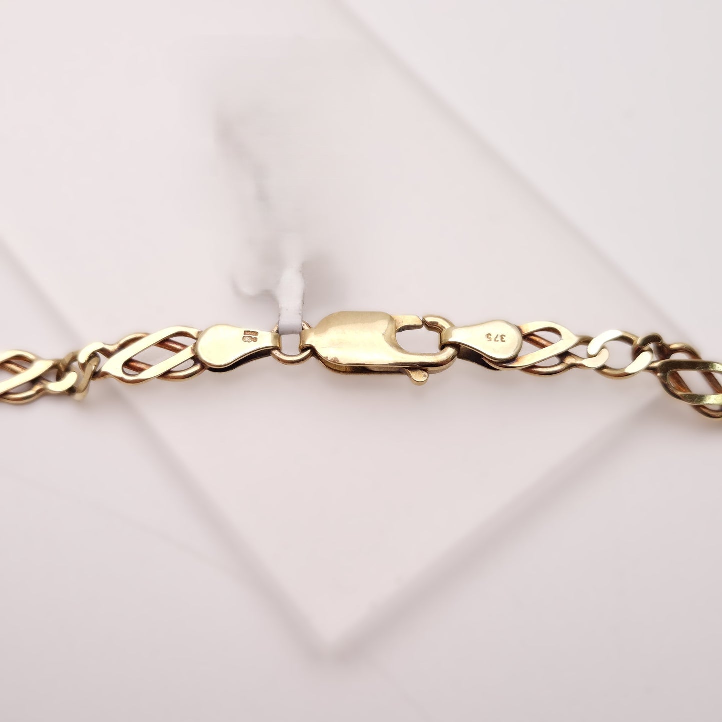 9ct Yellow Gold Celtic knot Link Chain