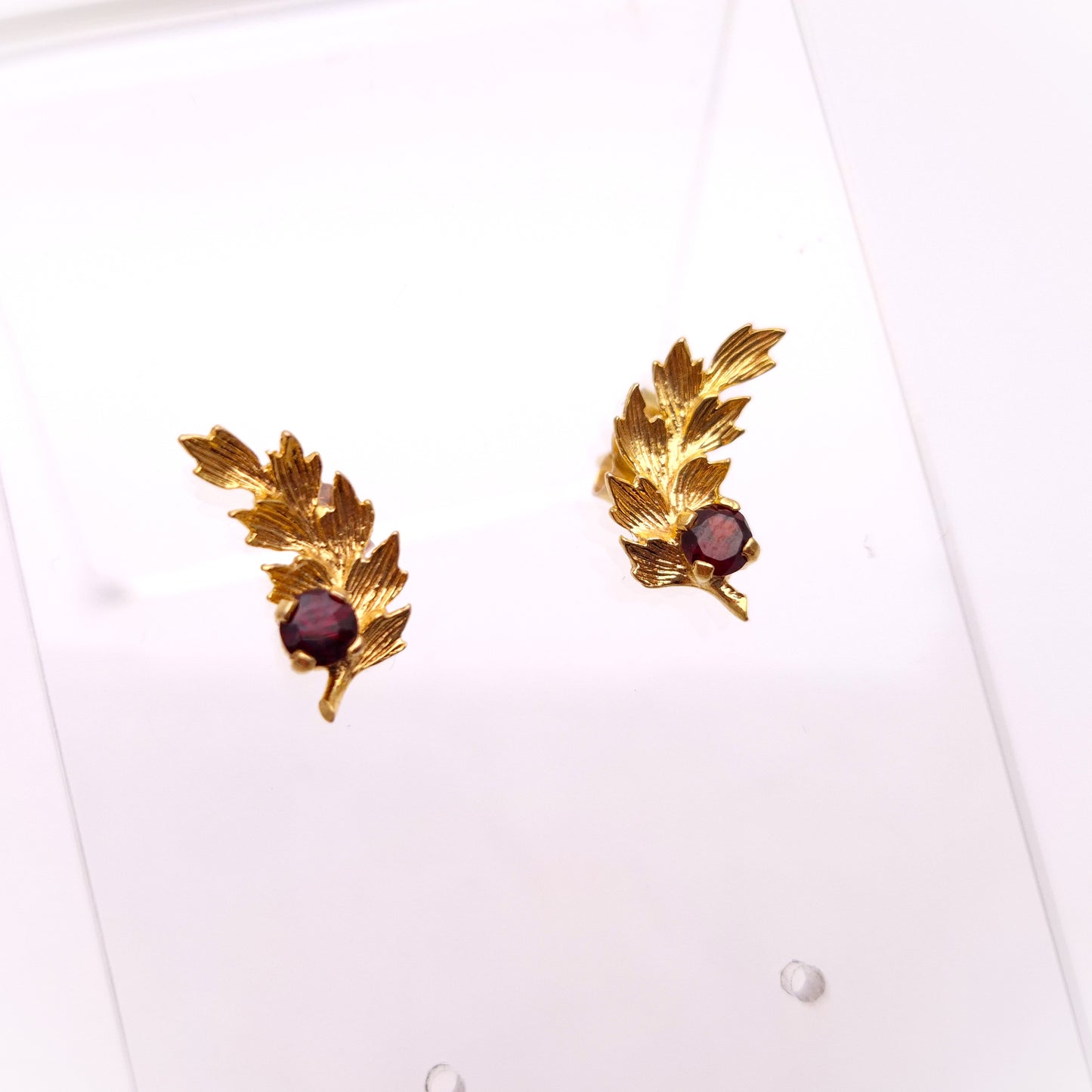 9ct Yellow Gold Garnet Set Leaf Branch Stud Earrings