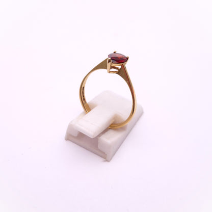 9ct Yellow Gold Pear Shaped Garnet Solitaire Ring