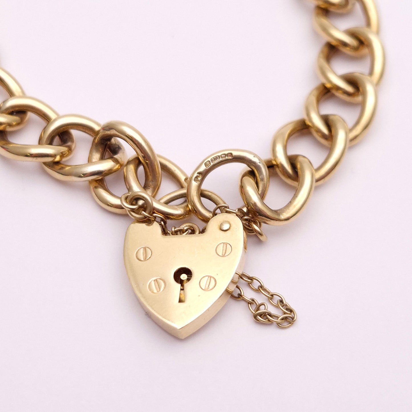 9ct Yellow Gold Traditional Heart Padlock Clasp Charm Bracelet