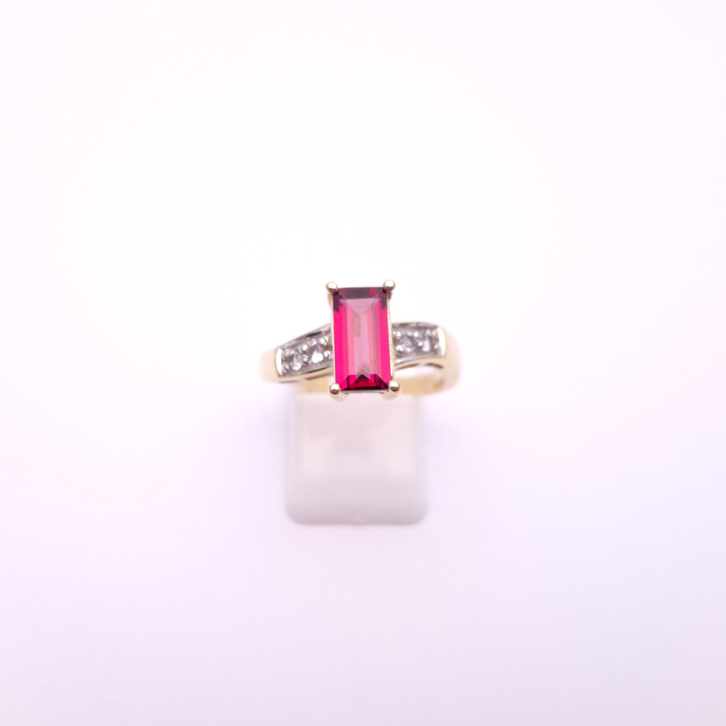 9ct Yellow Gold Pink Tourmaline and White Stone Ring