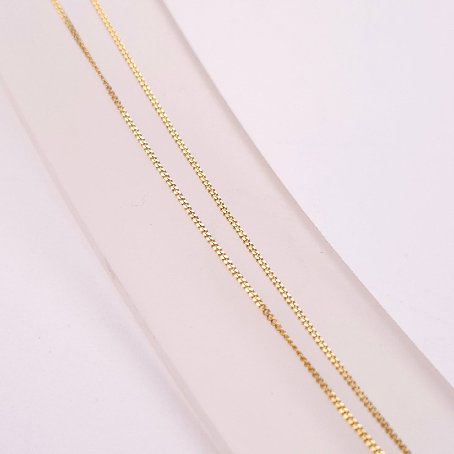 9ct Yellow Gold Graduated Cubic Zirconia CZ pendant Necklace