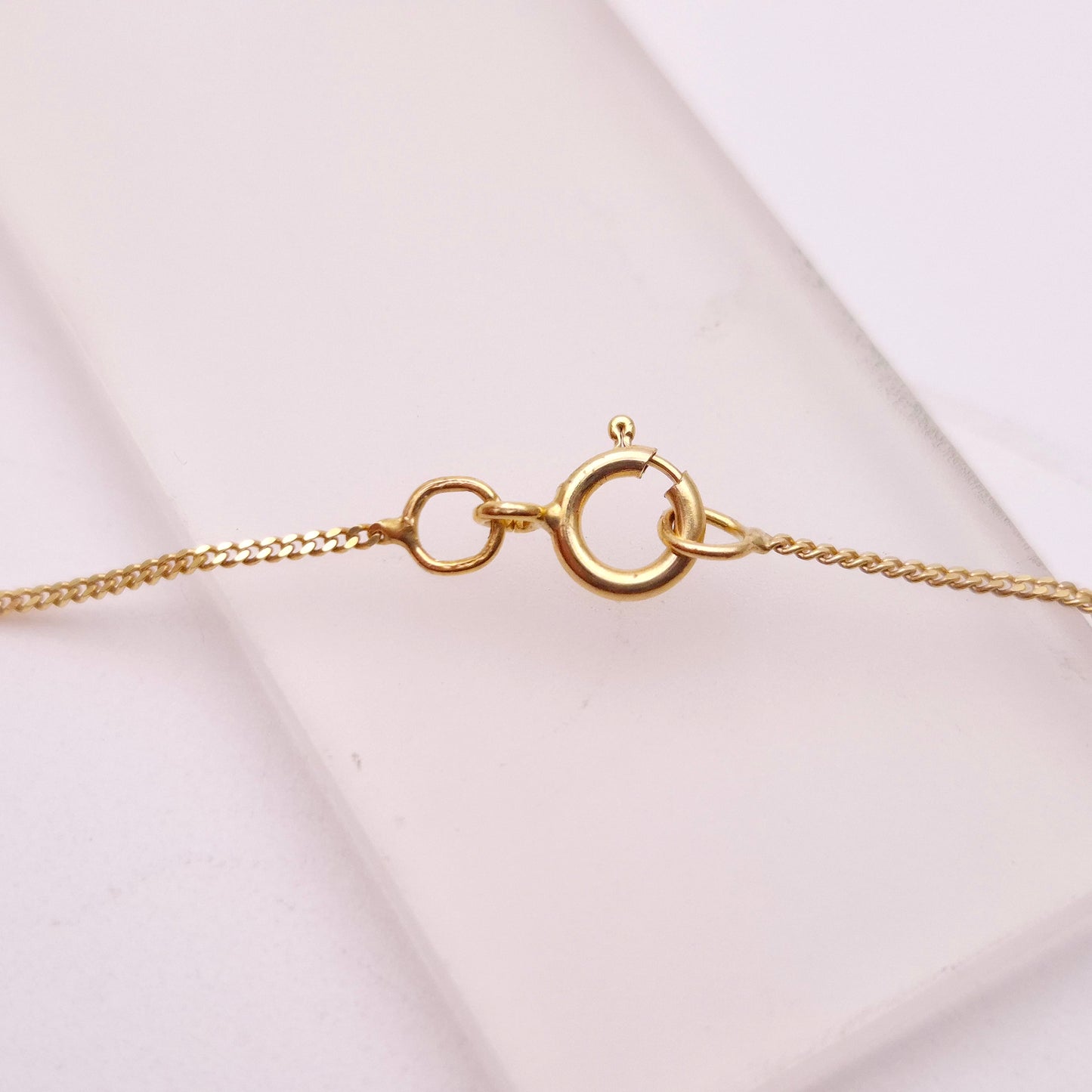 9ct Yellow Gold Graduated Cubic Zirconia CZ pendant Necklace