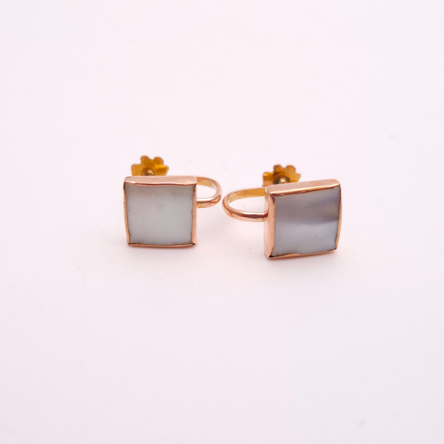 9ct Rose Gold Mother of Pearl Screw back Earrings