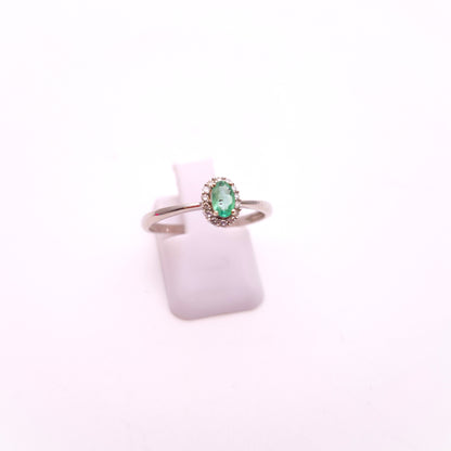 9ct white gold Emerald and Diamond Small Cluster ring