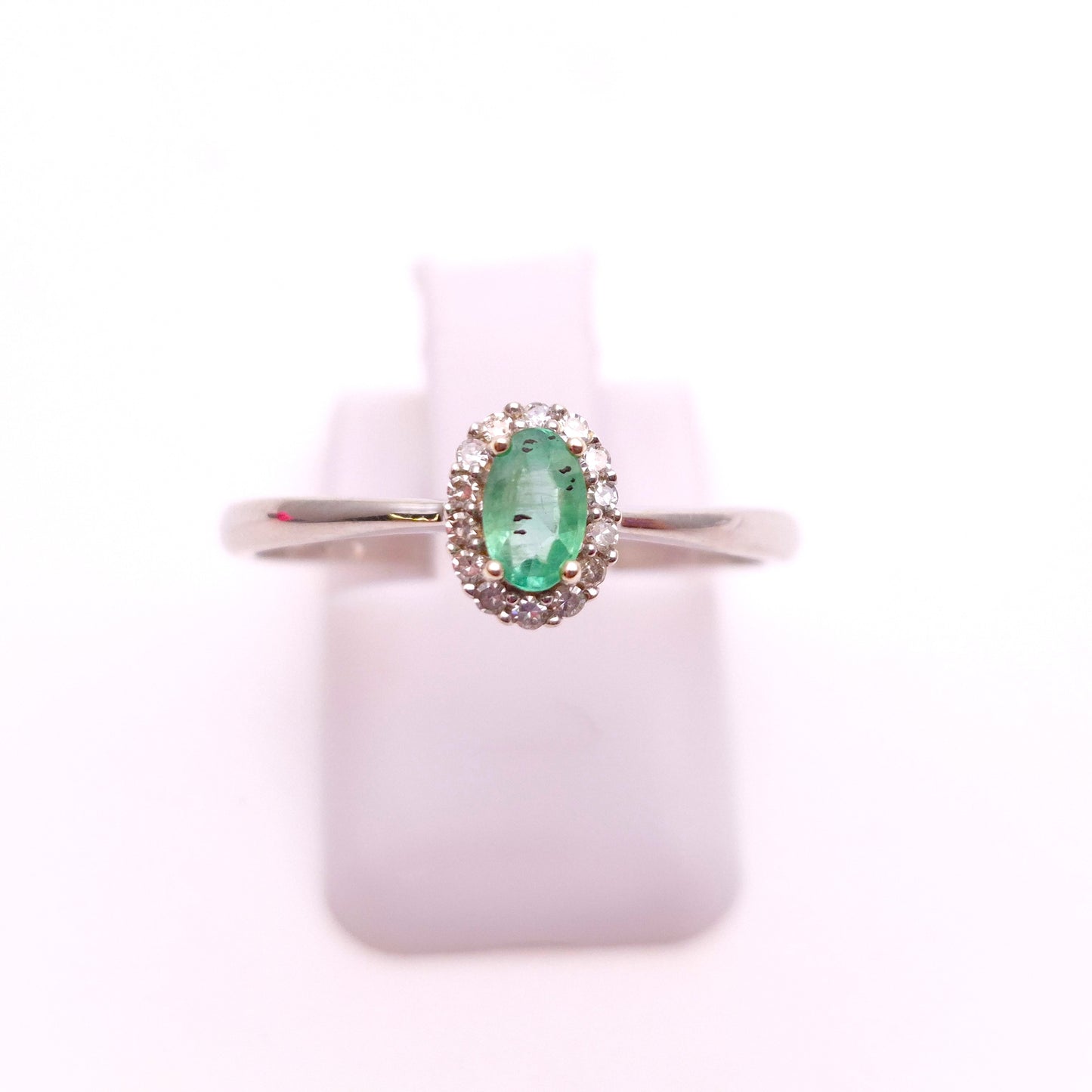 9ct white gold Emerald and Diamond Small Cluster ring