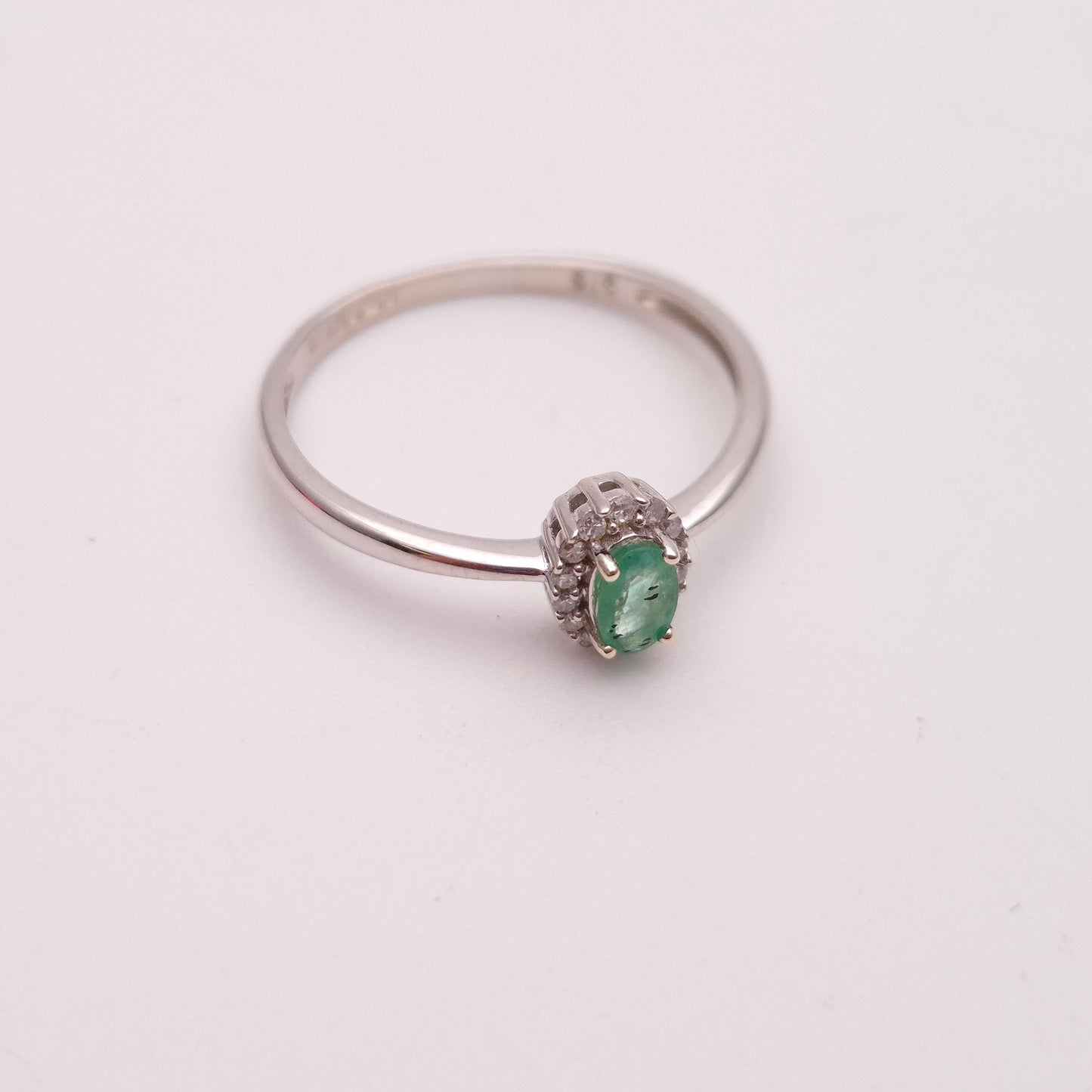 9ct white gold Emerald and Diamond Small Cluster ring