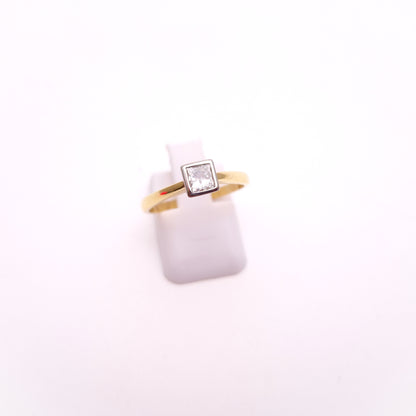 18ct Yellow Gold 0.33ct Princess Cut Diamond Solitaire Ring