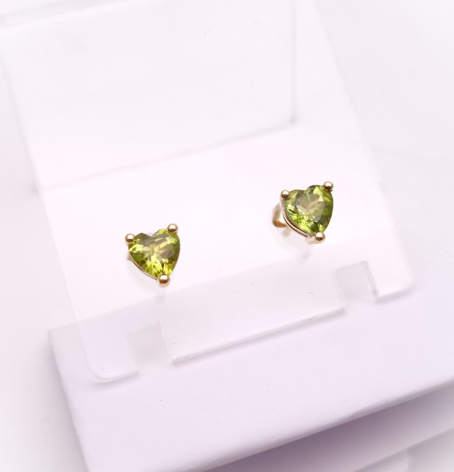 9ct Yellow Gold Heart Shaped Peridot Necklace and Stud Earring Set