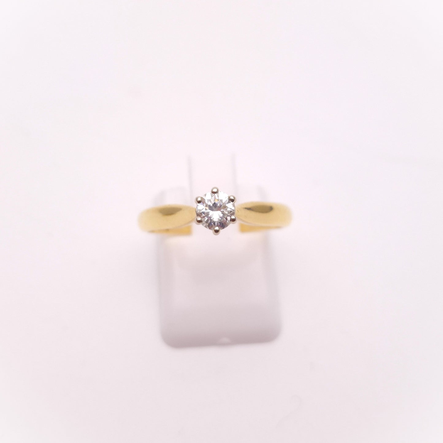 18ct Yellow Gold 0.25ct Round Diamond Solitaire Ring