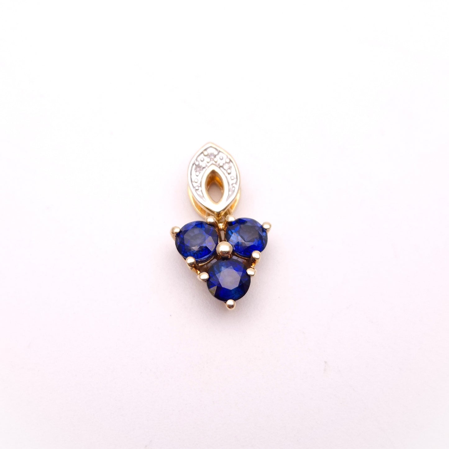 9ct Yellow Gold Blue and white Stone Pendant
