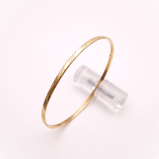 9ct Yellow Gold Narrow Patterned Bangle