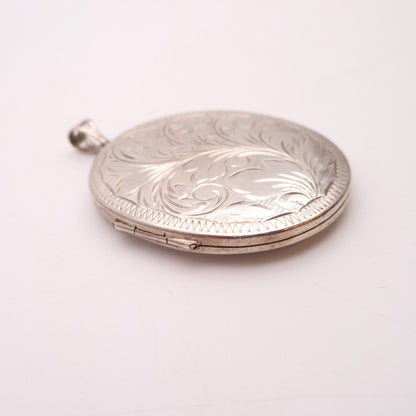 Sterling Silver Extra Large Engraved Scrolling Patterned Oval Locket