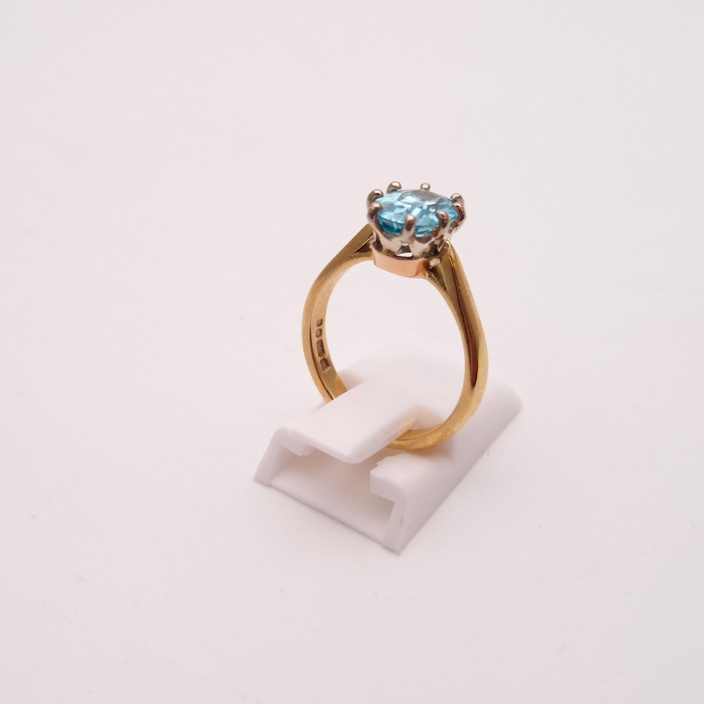 9ct Yellow Gold Oval Blue Zircon Solitaire Ring