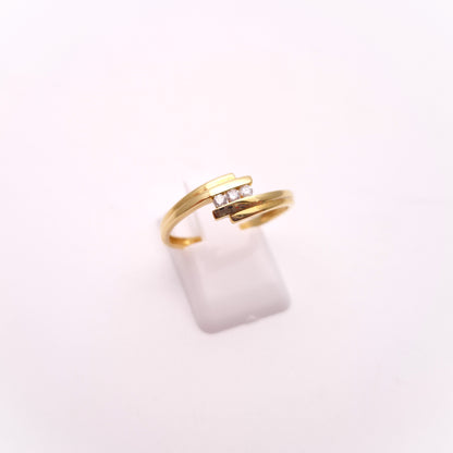 18ct Yellow Gold 3 Stone Diamond Crossover Ring
