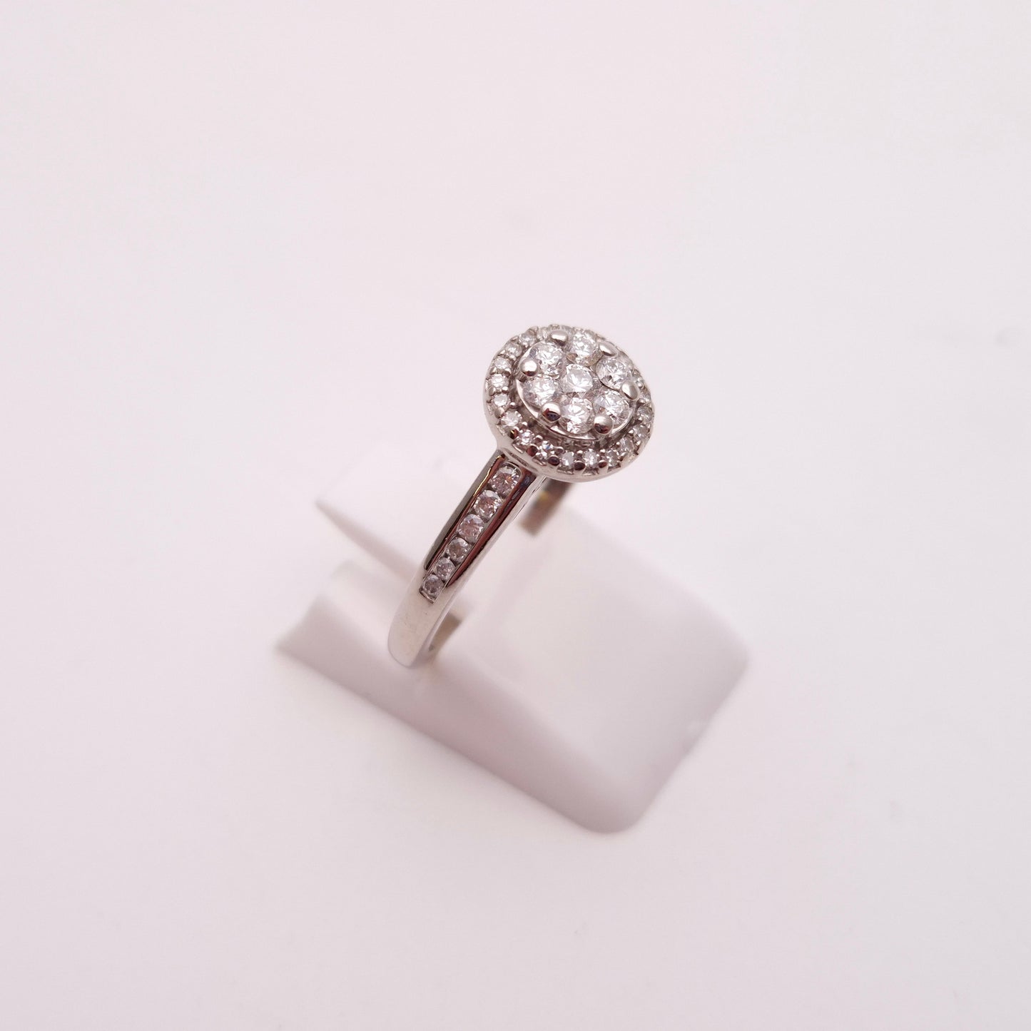 9ct White Gold 0.38TCW Multistone Diamond Cluster Ring