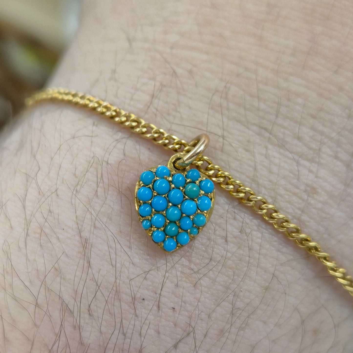 14ct / 15ct Yellow Gold Antique Turquoise Heart Charm and Curb Chain Bracelet
