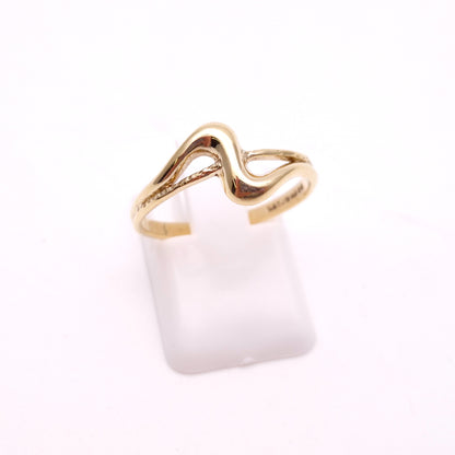 9ct Yellow Gold Mixed Texture 'Wave / Wiggle' Ring