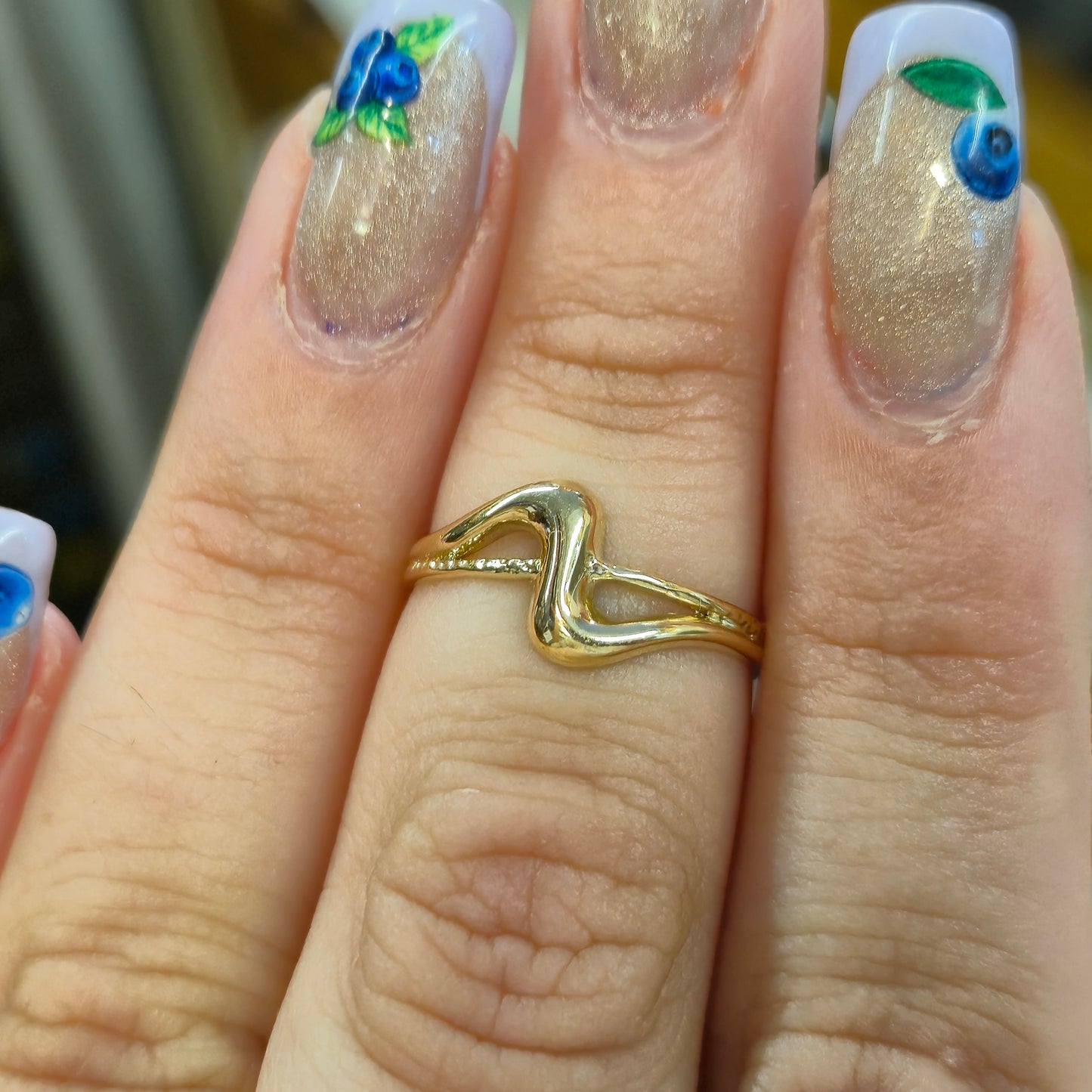 9ct Yellow Gold Mixed Texture 'Wave / Wiggle' Ring