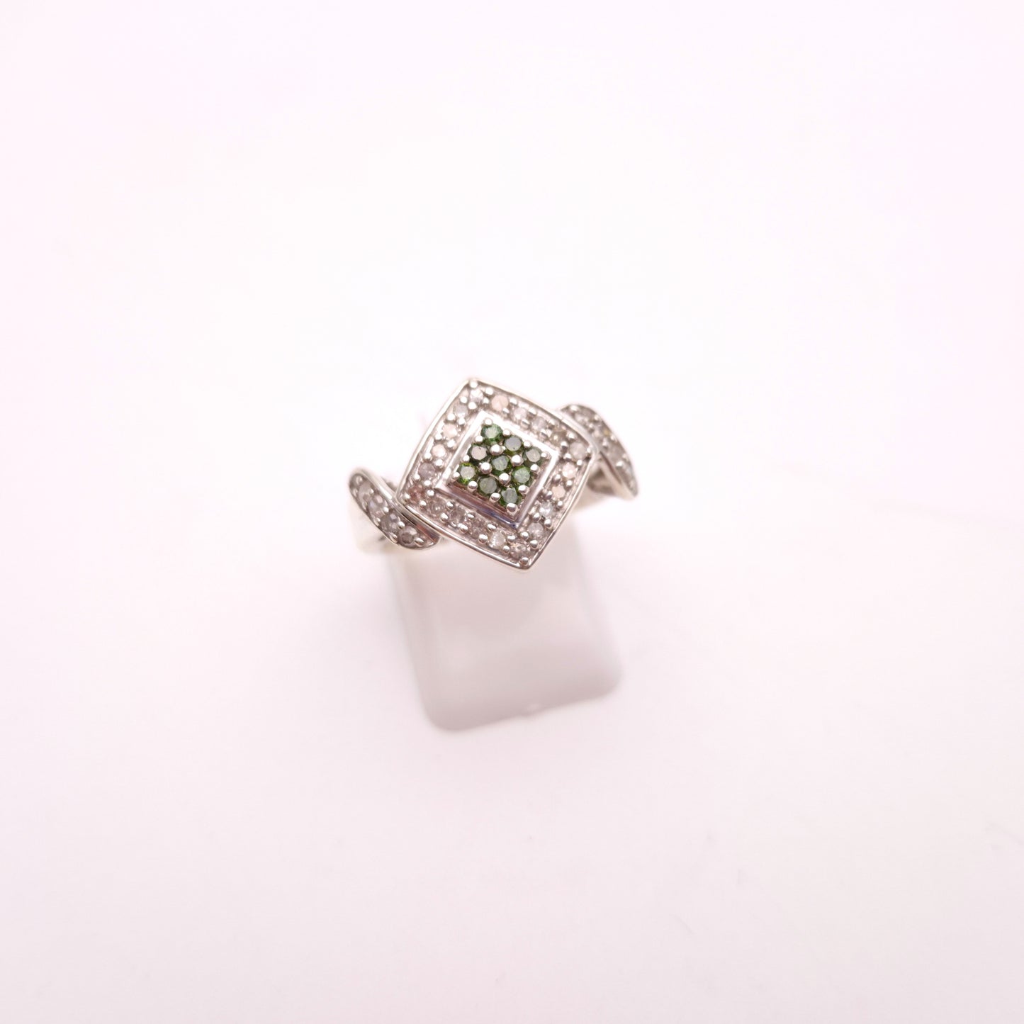 Sterling Silver Multistone White and Green Diamond Cluster Ring