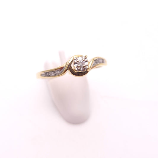 9ct Two Tone Illusion Set Diamond Ring