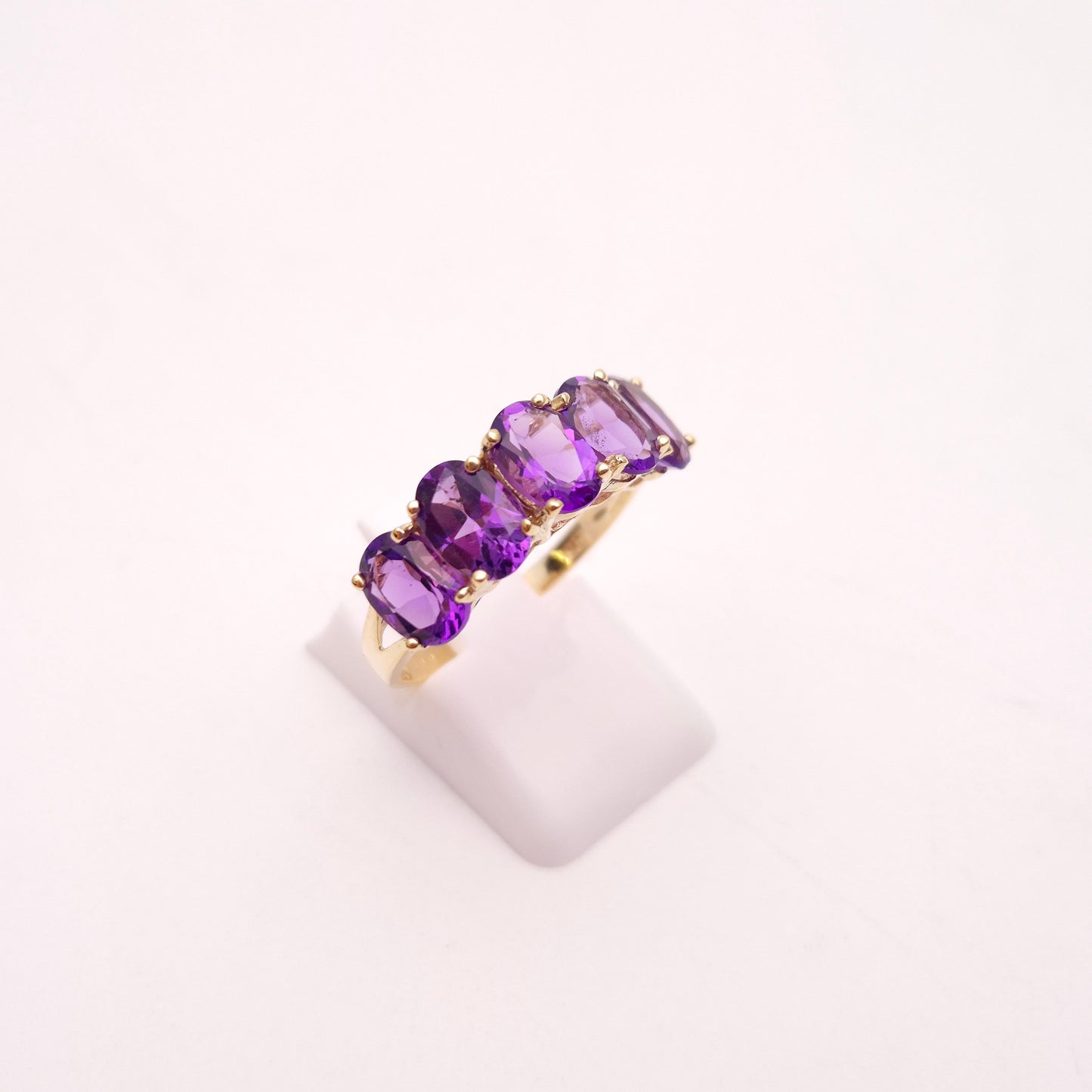 9ct Yellow Gold Oval Cut Amethyst Five Stone Row Ring
