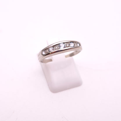 9ct White gold Aquamarine and Diamond Multistone Row Ring