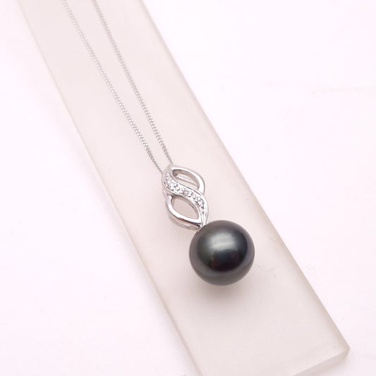 9ct White Gold Black Pearl and Diamond Pendant and Chain Necklace