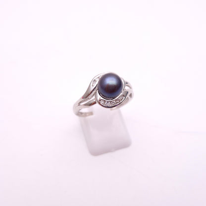9ct White Gold Black Pearl and Diamond Twist Ring